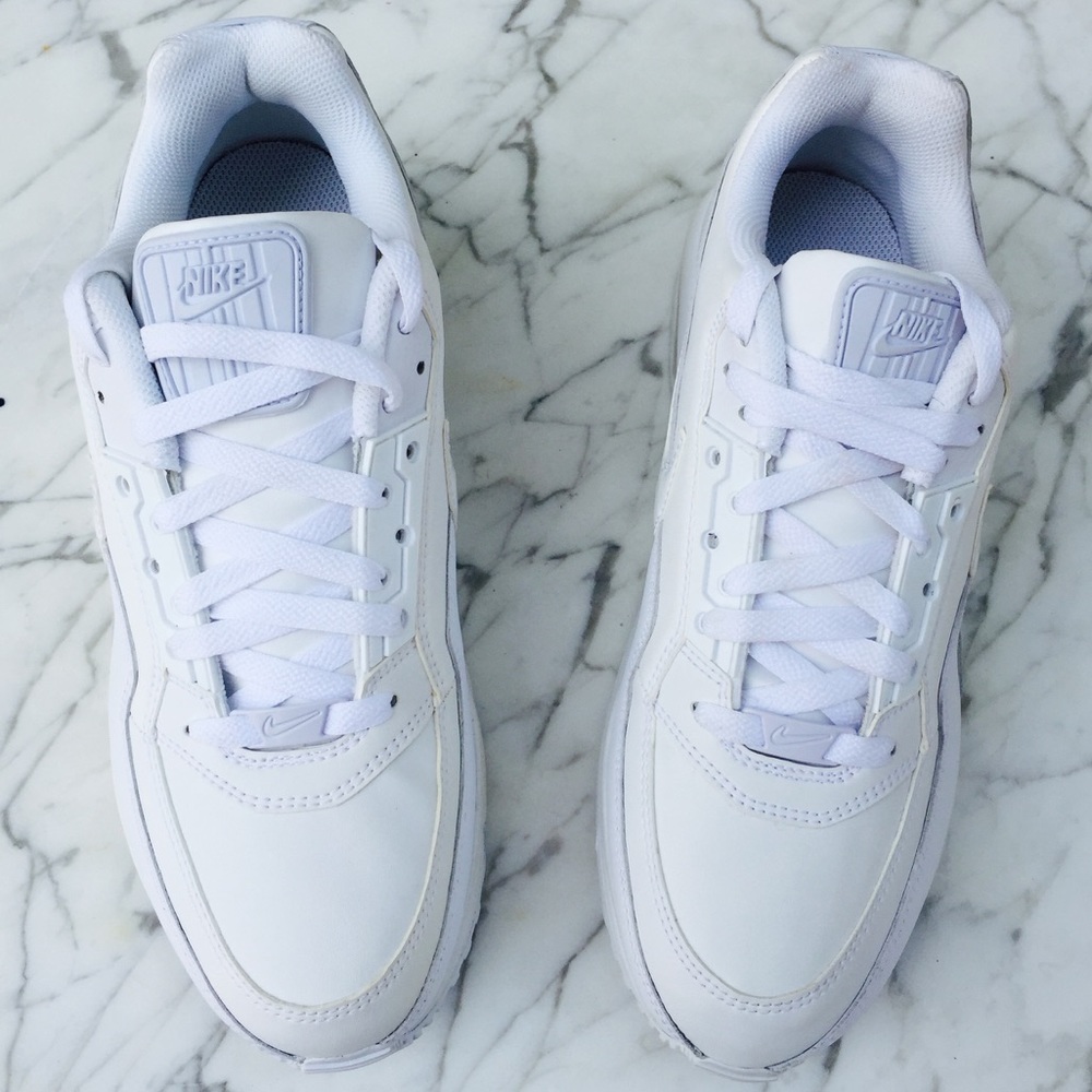 Nike Air Max ltd men's triple white sneakers - Picture 4 of 5